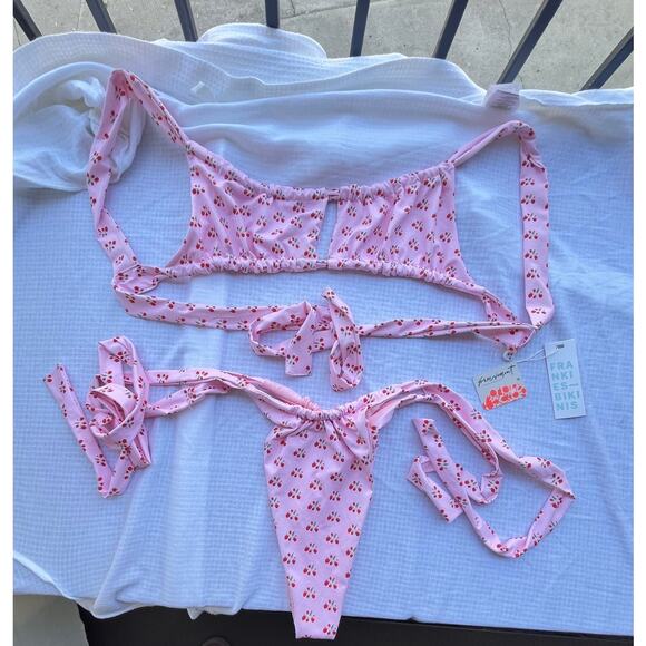 Frankies Bikinis Pink Red Strawberries Ruched Bathing Suit X Large $195 NWT - Picture 11 of 16